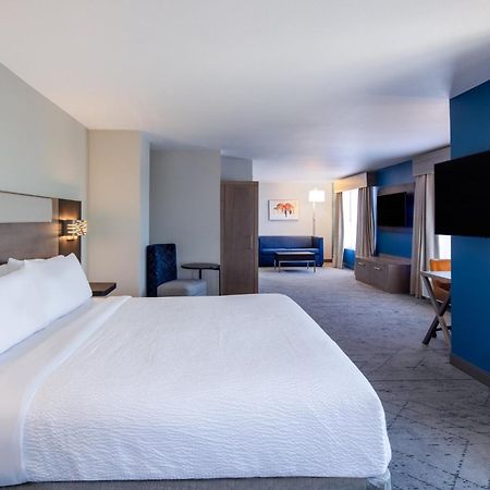 Holiday Inn Express Turlock By Ihg Εξωτερικό φωτογραφία