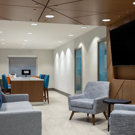 Holiday Inn Express Turlock By Ihg Εξωτερικό φωτογραφία
