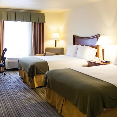 Holiday Inn Express Turlock By Ihg Εξωτερικό φωτογραφία