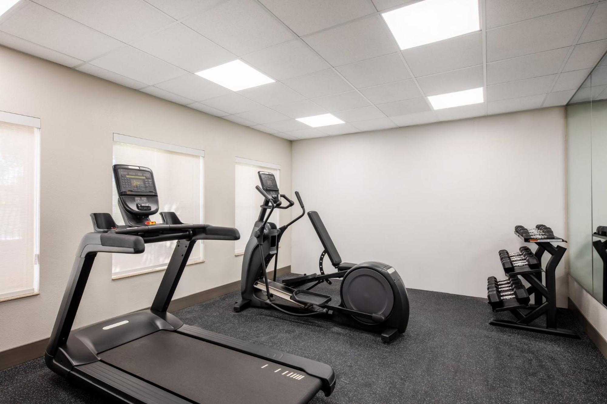 Holiday Inn Express Turlock By Ihg Εξωτερικό φωτογραφία