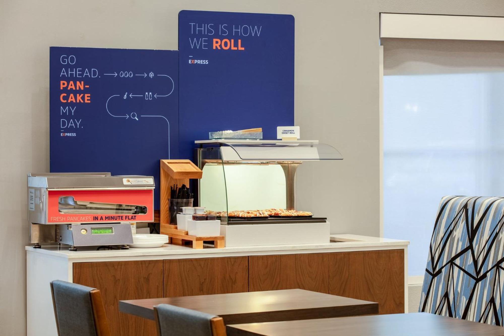 Holiday Inn Express Turlock By Ihg Εξωτερικό φωτογραφία
