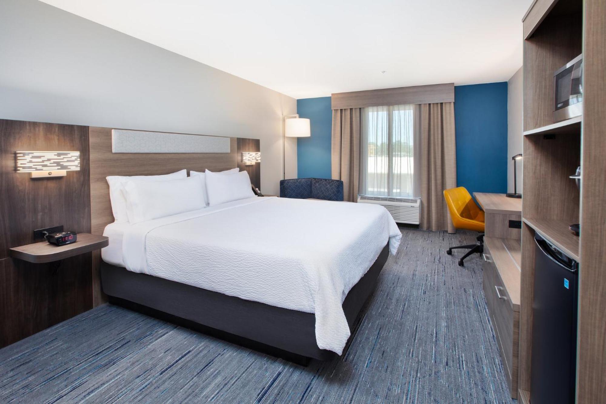 Holiday Inn Express Turlock By Ihg Εξωτερικό φωτογραφία