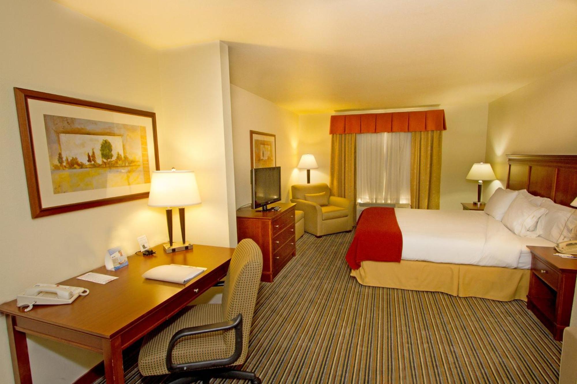 Holiday Inn Express Turlock By Ihg Εξωτερικό φωτογραφία