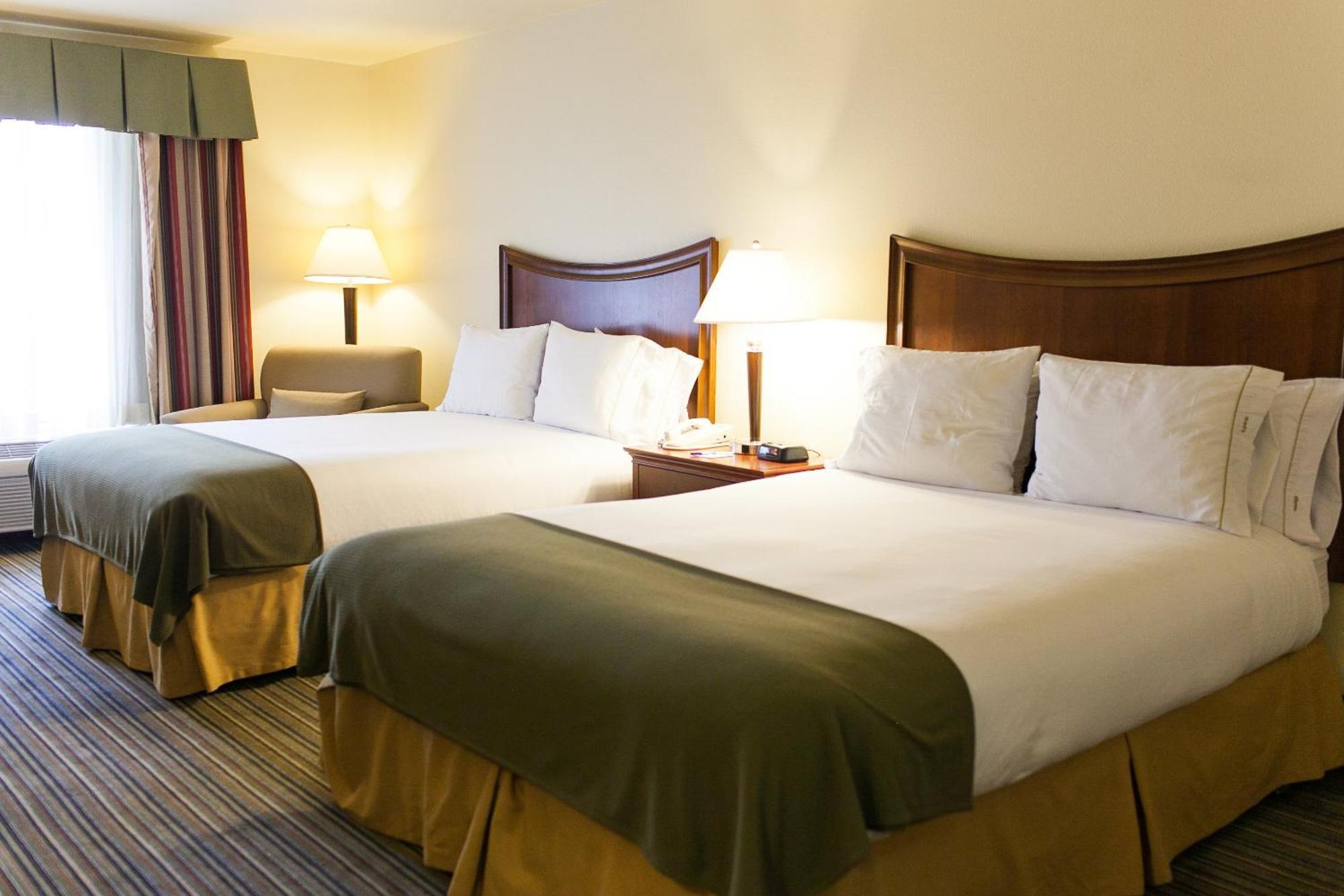 Holiday Inn Express Turlock By Ihg Εξωτερικό φωτογραφία