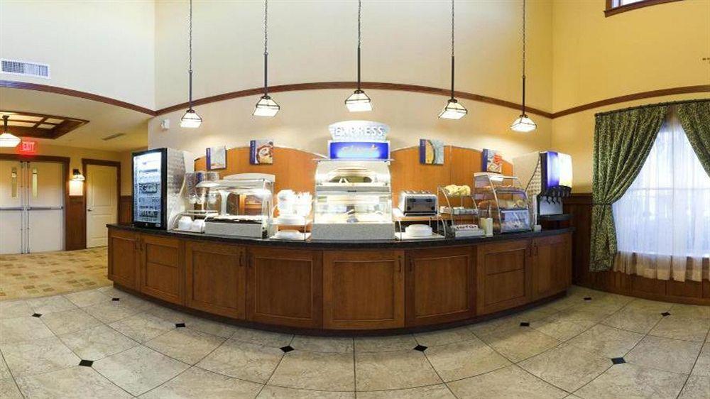 Holiday Inn Express Turlock By Ihg Εξωτερικό φωτογραφία